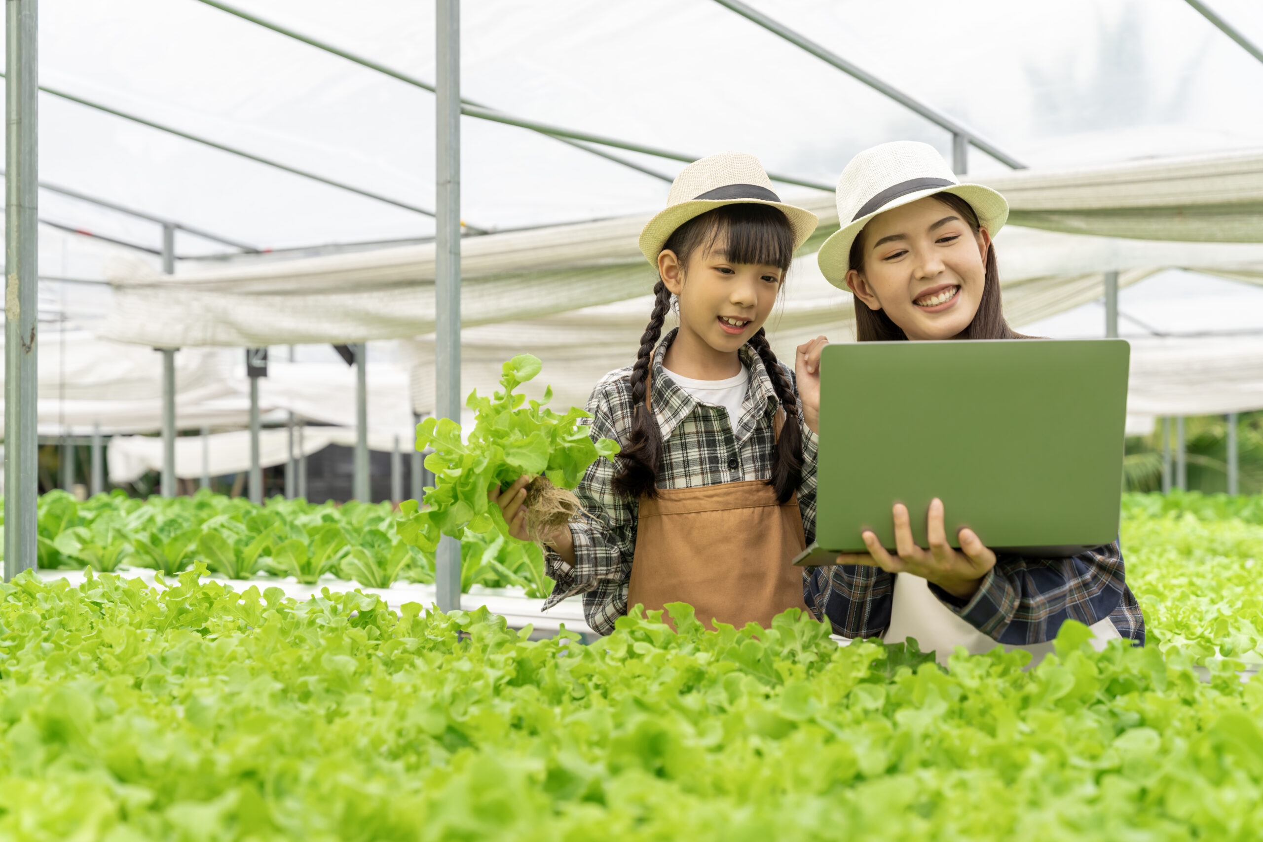 Smart Agriculture with Tasneo